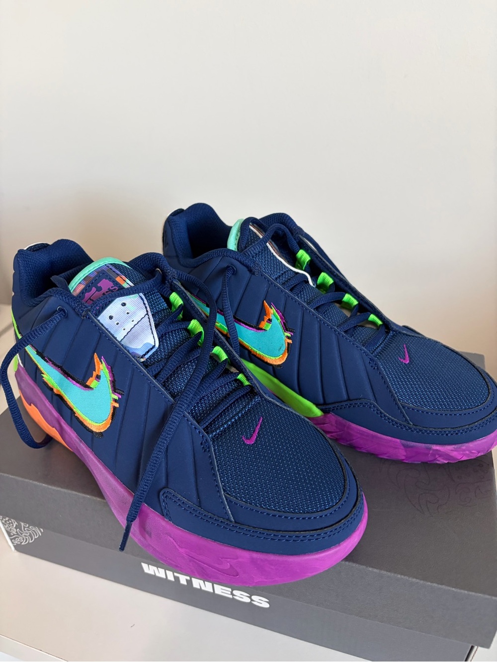 LeBron Witness IX Blue Void/Bleached Turquoise